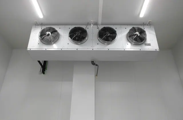 Equipo evaporador instalado en una cámara frigorífica