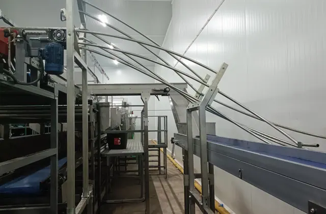 Sistema industrial de alimentación y transporte de producto